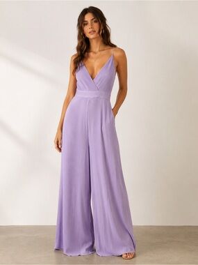 ASTR The Label Lavender Pleated Wide Leg Jumpsuit XS Plunge V Neck